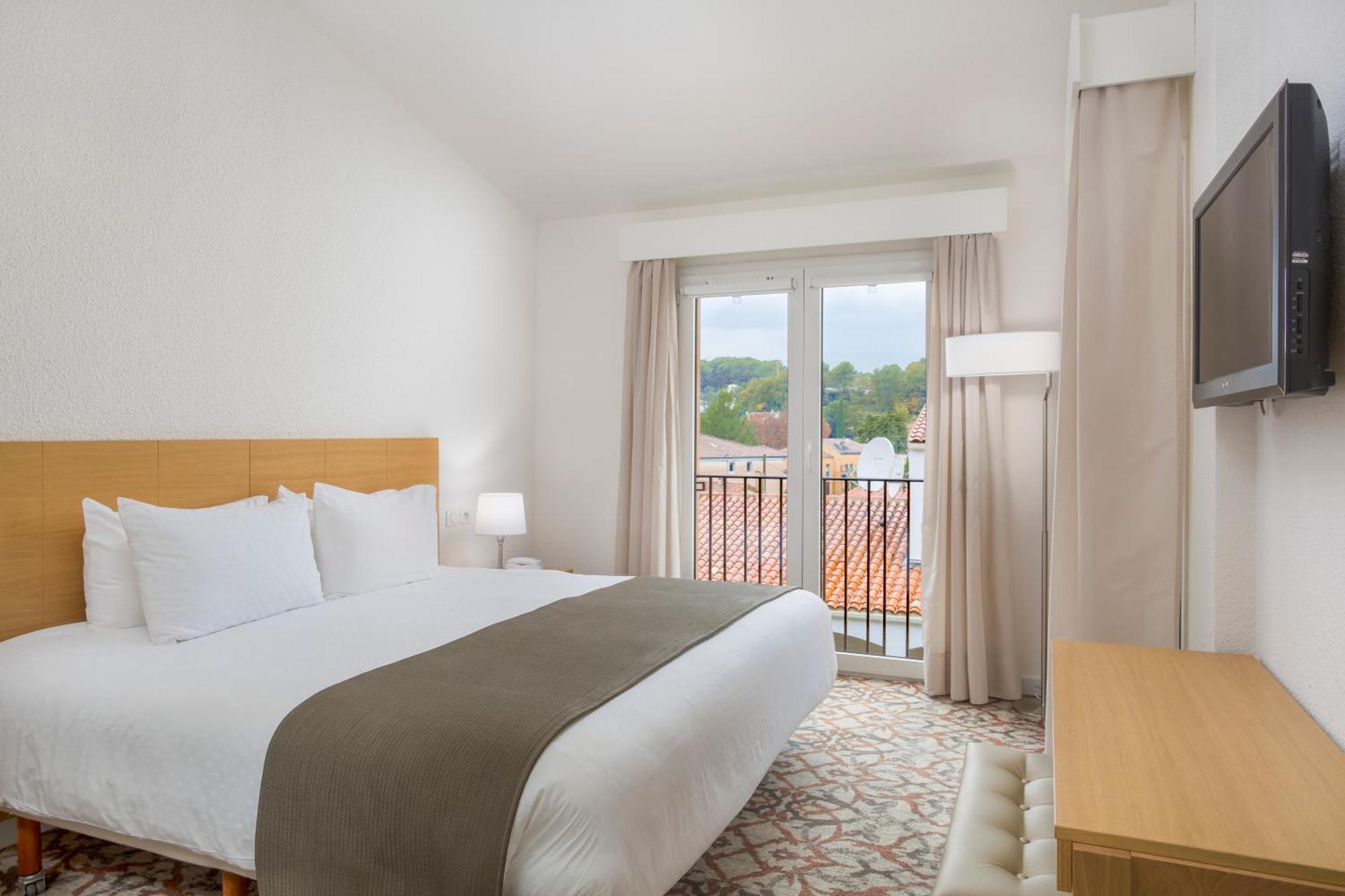 Two-Bedroom Apartment,1546767448:JPEG